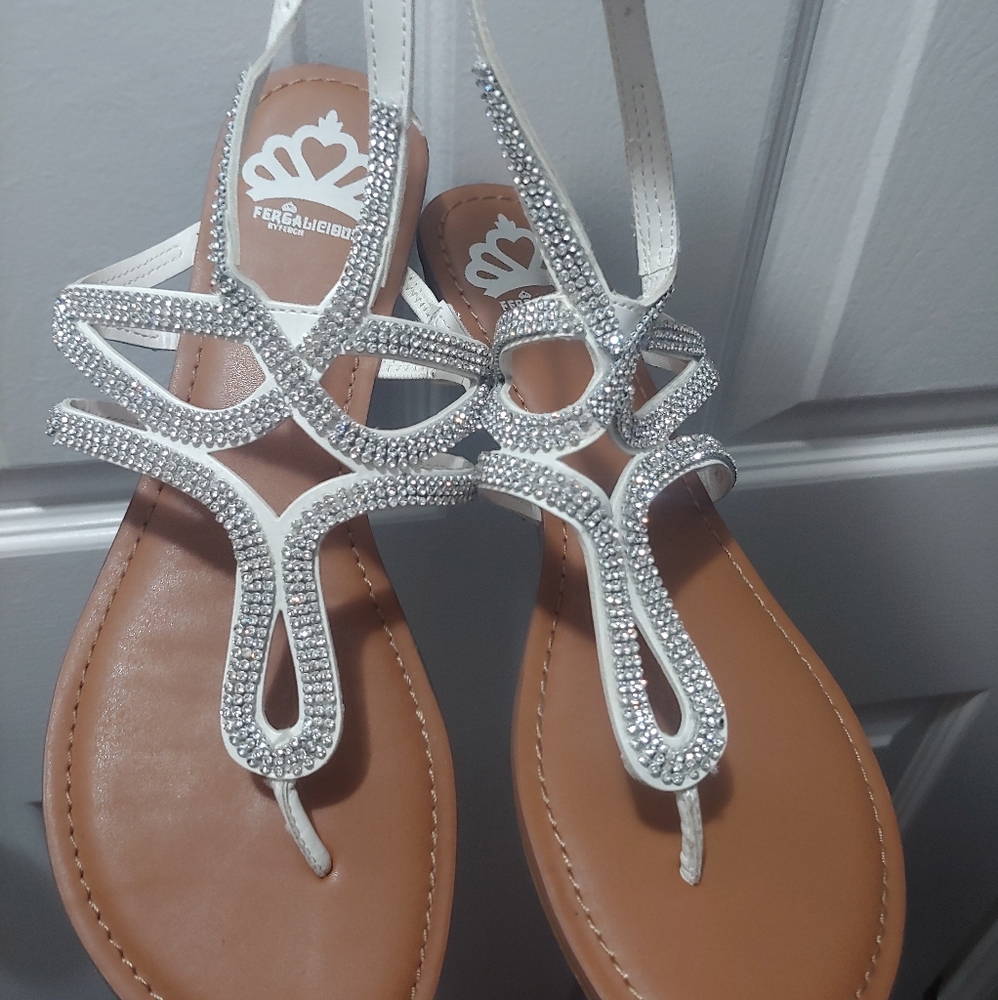 Fergi flip flop
